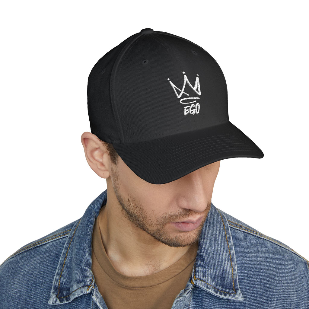 GORRA CERRADA EGO NEGRA